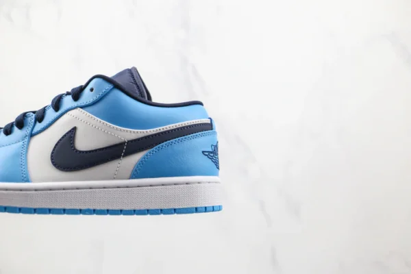 Nike Air Jordan 1 Low UNC - Image 3