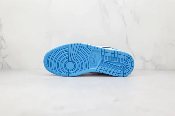 Nike Air Jordan 1 Low UNC - Image 7