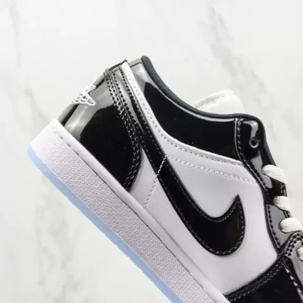 Nike Air Jodan 1 Low SE Concord - Image 3