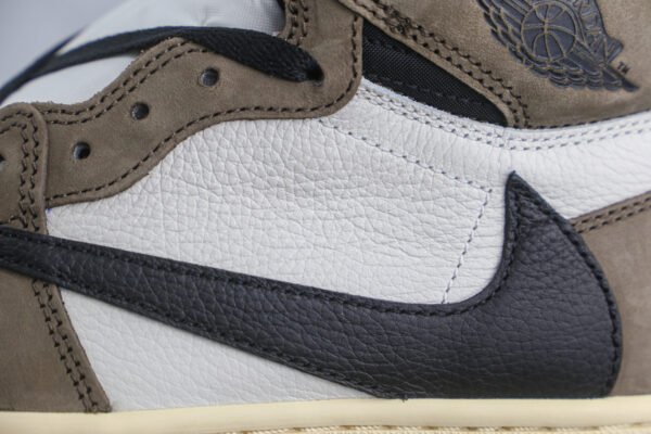Travis Scott x Air Jordan 1 Retrô High Dark Mocha - Image 10