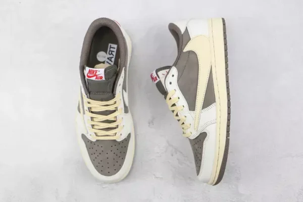 Travis Scott x Nike Air Jordan 1 Low OG Reverse Mocha - Image 6