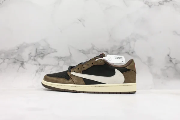 Travis Scott x Nike Air Jordan 1 Low Retro SP Dark Mocha - Image 2