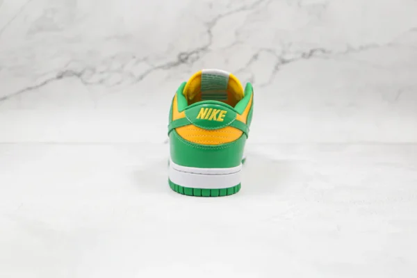 Nike SB Dunk Low SP Brasil - Image 5