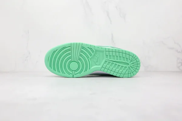Nike Dunk Low Green Glow - Image 7
